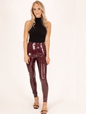 Spanx M Petite Faux Leather Leggings